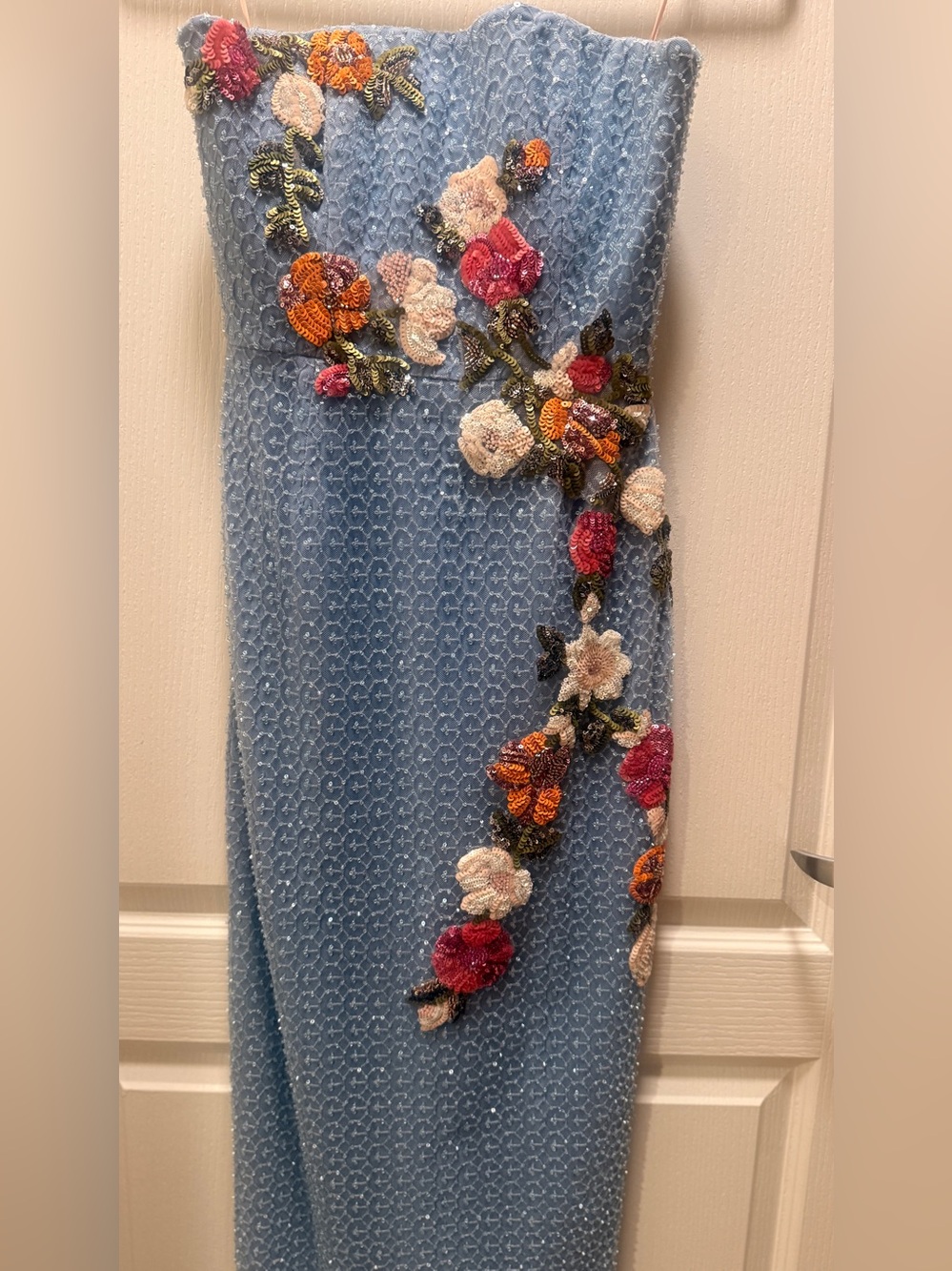 Helsi Silvia Strapless Stretch Sequin Midi Dress BABY BLUE Size XS Preloved - Picture 6 of 9